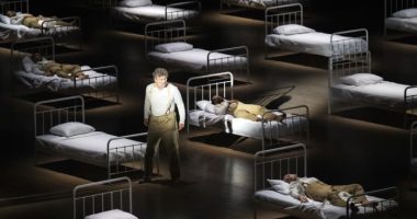 Jonas Kaufmann battles back from infection in Claus Guth's 'Doppleganger'