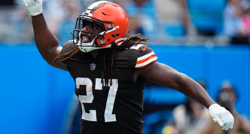 Kareem Hunt thrilled to re-sign with 'hometown' Cleveland Browns after Nick Chubb's season-ending injury