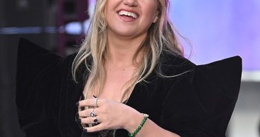 Social media post: The 41-year-old American Idol winner shared the funny moment with fans on Saturday when she posted a clip on Instagram