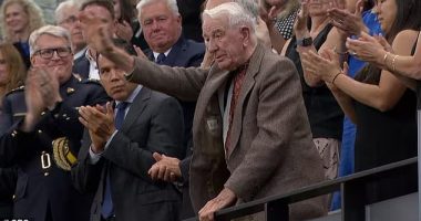 The speaker of Canada 's House of Commons has apologized for recognizing a man who allegedly fought for the Nazi SS during World War II . Anthony Rota had hailed 98-year-old Yaroslav Hunka (above) as 'a Ukrainian Canadian war veteran from the Second World War who fought for Ukrainian independence against the Russians' and 'a Ukrainian hero and a Canadian hero.'
