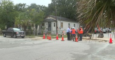 Man dead after being shot while driving on Jacksonville's Eastside