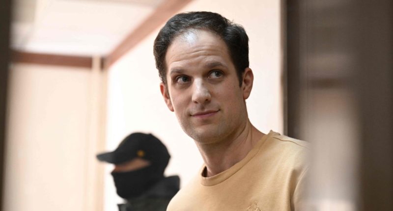 Moscow court declines to consider jailed reporter's appeal