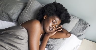 My Periods Were Full of Painful Nights Until I Found This Sleeping Position That Alleviated My Cramps and Clots