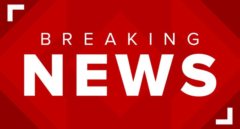 Police looking for man following vehicle, foot chase on I-10 in Jacksonville