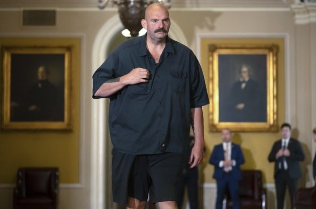 Sen. Fetterman Attends Meeting With Zelensky in a Shirt and Gym Shorts