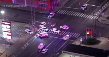 Over 100 masked teens ransack Philadelphia stores, several arrests made