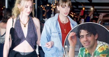 Sophie Turner appears to troll Joe Jonas with Taylor Swift song days before split