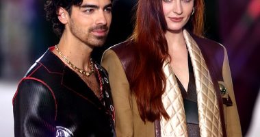 Sophie Turner has claimed she found out that estranged husband Joe Jonas was filing for divorce in the media