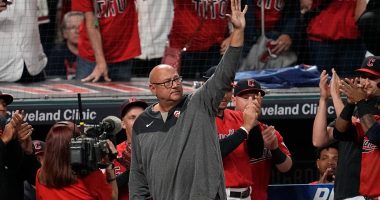 'TI-TO! TI-TO!': Cleveland Guardians give manager Terry Francona win in final home game, 4-3 over Cincinnati Reds