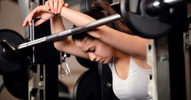 This Is the Optimal Rest Time Between Sets Based on Your Workout Goals, According to an Exercise Scientist