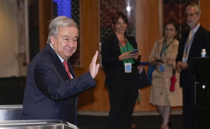 UN chief says people are looking to leaders for action and a way out of the current global 'mess'