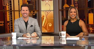 Val, Ryan talk new music with Charles Esten, wedding tips, and Chicago Bears