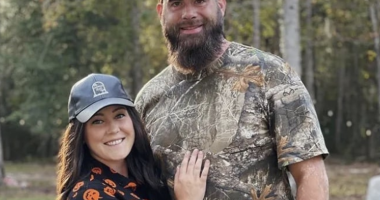 Jenelle Evans Blasts “Toxic” Mom, Unfollows David Eason, Posts Jace-Free …