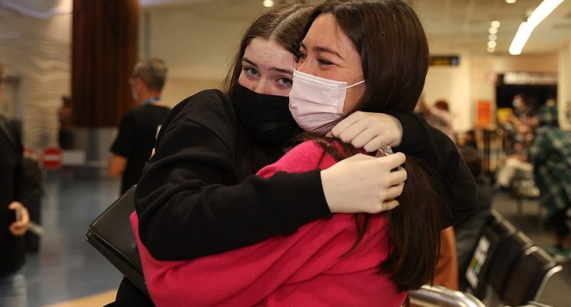 There were emotional reunions at Auckland Airport on Wednesday morning as New Zealand reopened the borders for quarantine free travel for Australian citizens and returning Kiwis