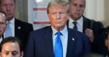 Trump seethes through the start of trial in New York lawsuit accusing him of lying about his wealth