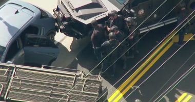 Armed Uber passenger taken into custody in Los Angeles after standoff