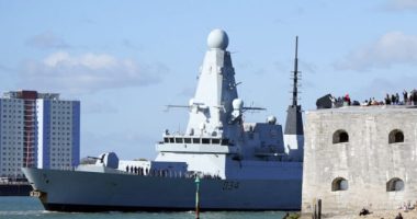 British Air-Warfare Destroyer HMS Diamond Deployed to Gulf