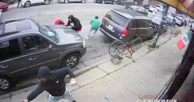 Chicago shooting: Avondale shootout caught on camera in 3600 block of West Belmont Avenue; bystander injured