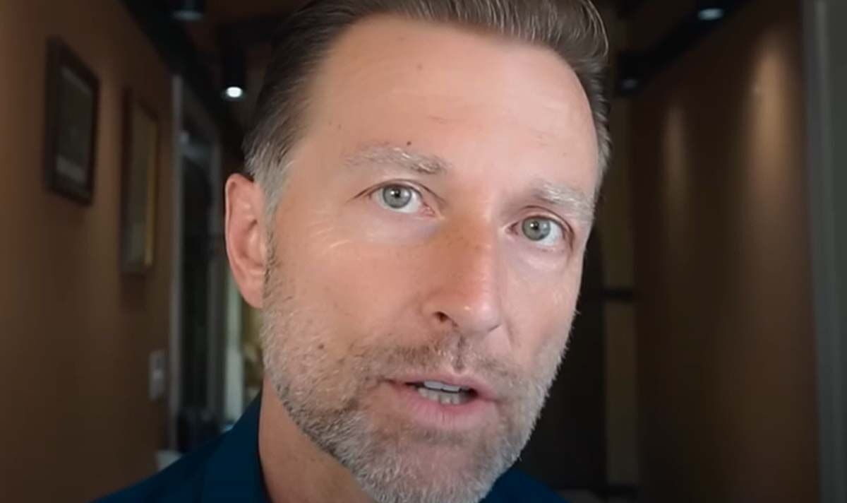 Dr Eric Berg warns of vitamin B6 deficiency symptoms 