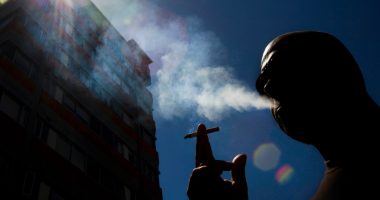 Health experts decry New Zealand’s reversal on world-first tobacco ban