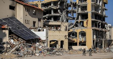 Israel and Hamas agree to extend cease-fire by a day, Qatar says