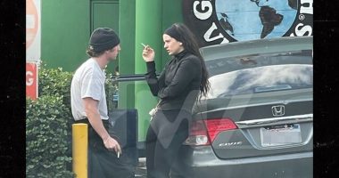 Jeremy Allen White and Rosalía Enjoy Smoke Break Amid Dating Rumors