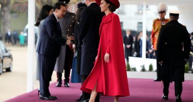Kate Middleton walks during a during a ceremonial welcome for The President and the First Lady of the Republic of Korea at Horse Guards Parade on November 21, 2023 in London, England.