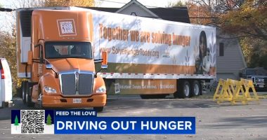 Northern Illinois Food Bank's truck drivers work to end hunger across northern IL, Chicagoland area