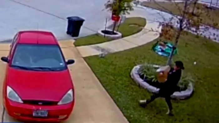 Ways to stop ‘porch pirates’ from poaching holiday packages