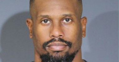 Buffalo Bills’ Von Miller seen in mugshot after his arrest for ‘assaulting pregnant girlfriend in Dallas home & fleeing’