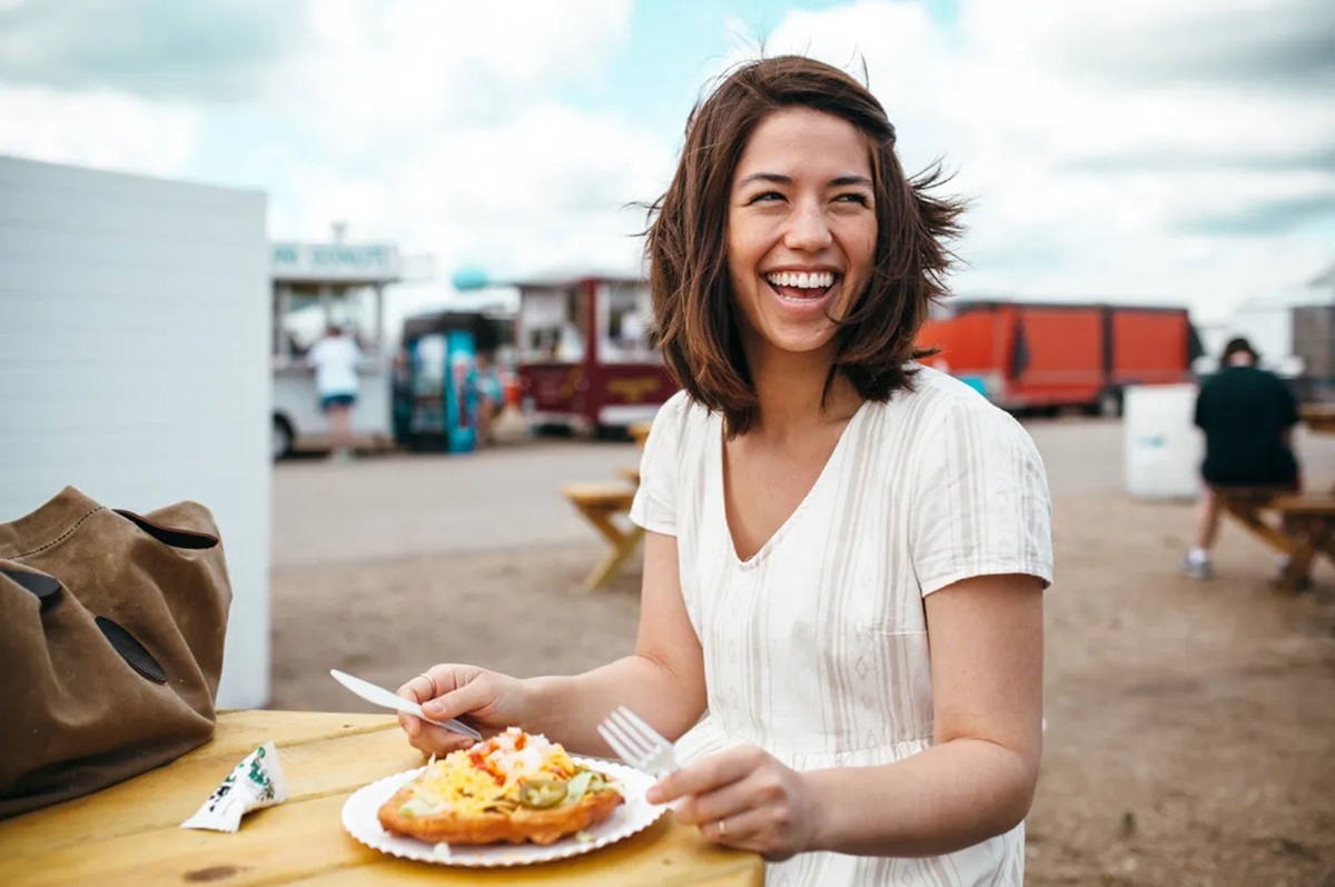 Molly Yeh Sister Jenna And Mia, Parents And Age Revealed