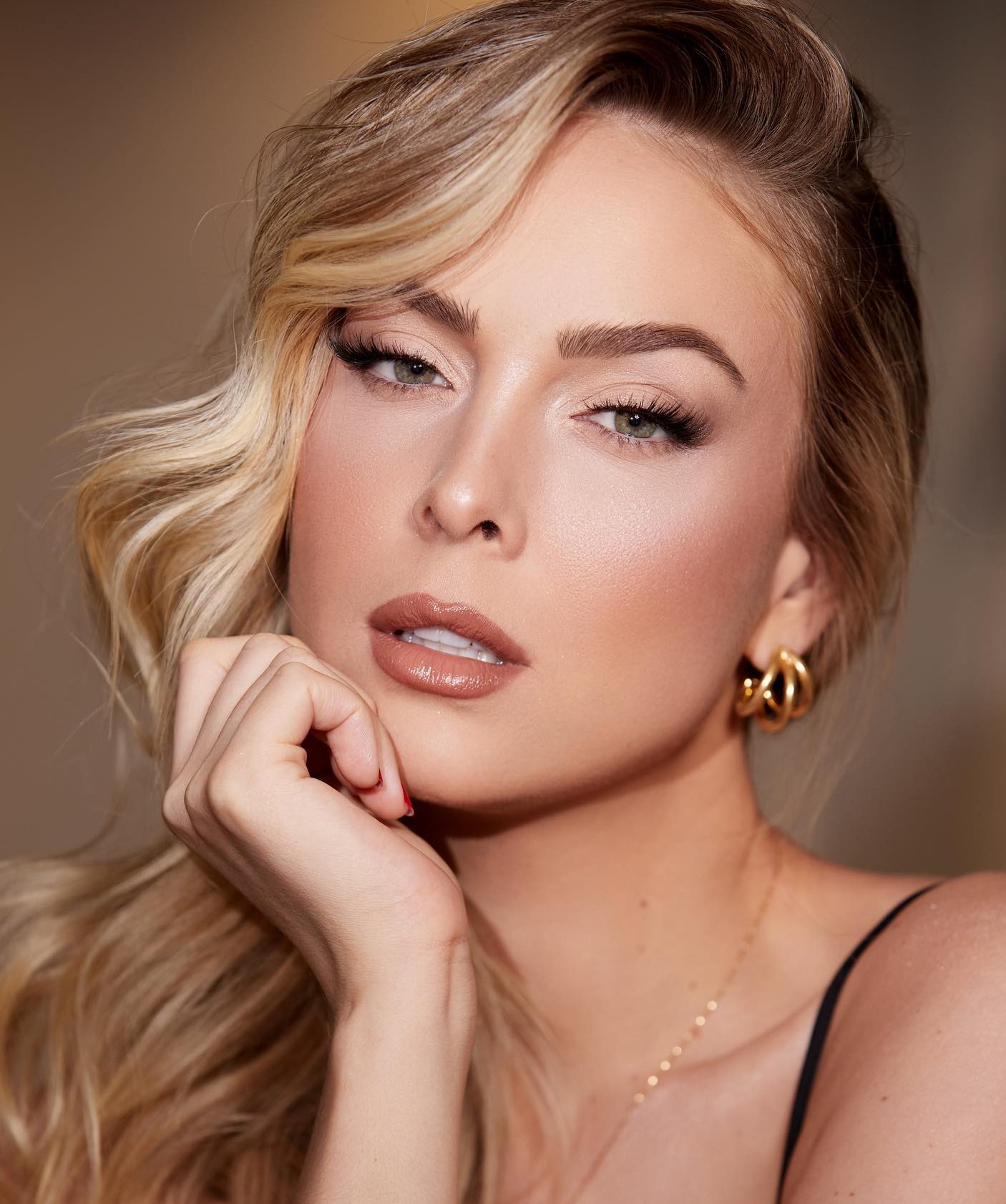 Instagram Star Tori Page's Idyllic Weekend
