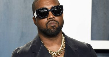 DIDDY DUD: ‘TITANIUM-TEETH’ KANYE STINK-BOMBS DIDDY TRIAL