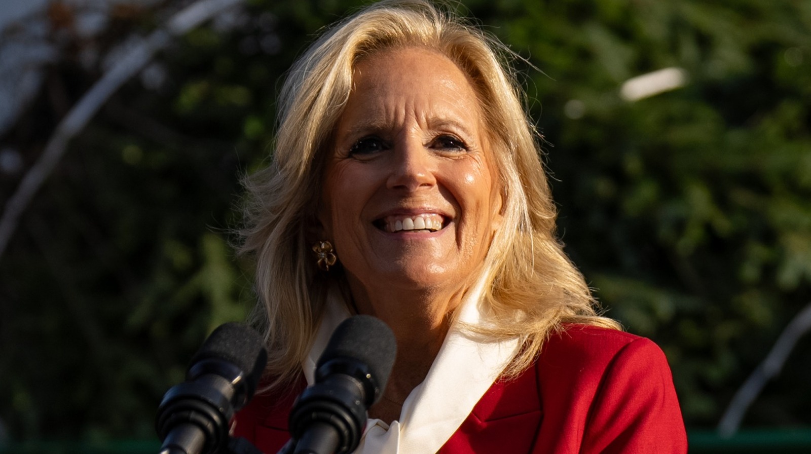 Body Language Expert Reveals Jill Biden’s Inability to Conceal Emotions ...
