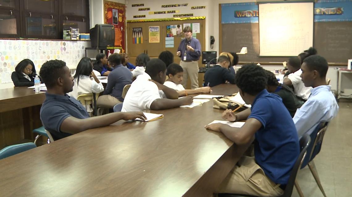 Cleveland Faces Resistance to Shortening Calendars of Extended-Year Schools