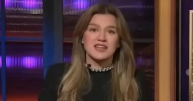 Kelly Clarkson sparks concern with cryptic comment as she returns to talk show after unexplained 10-day absence