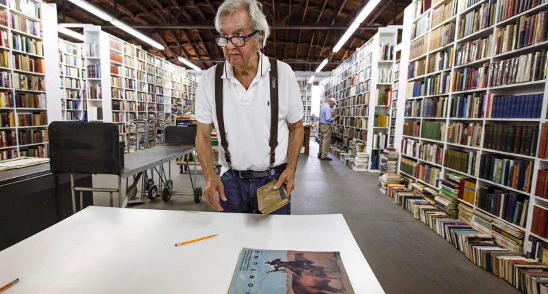 25 Must-Read Cowboy Western Books