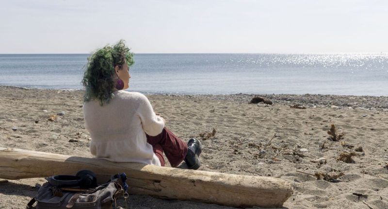 Doctors follow four golden rules to stop getting sick on holiday