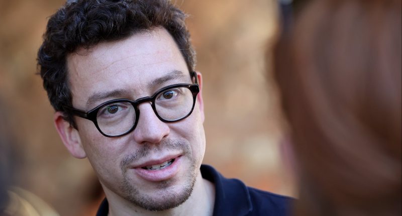 Duolingo Will Replace Contract Workers With AI, CEO Says