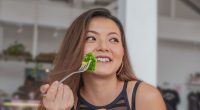 Eat more bananas and broccoli to help reduce serious condition