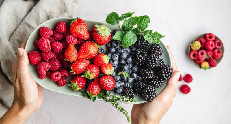 Eating one fruit can 'significantly' decrease risk of dementia