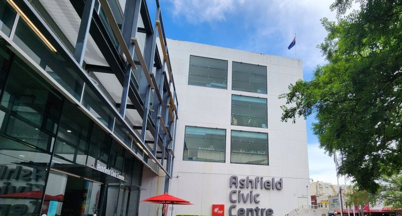 Elderly man seriously assaulted outside of polling booth in Sydney