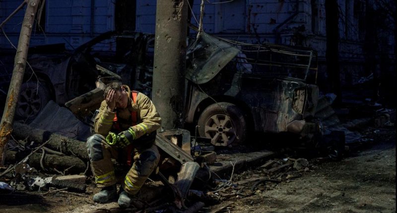 Russian missiles hit Ukrainian city of Sumy during Palm Sunday celebrations, killing more than 30