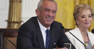 'Dangerous: Health experts shocked by RFK Jr's COVID-19 vaccine call