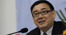 'Tears blur my vision': Australian writer jailed in China pens emotional letter to PM