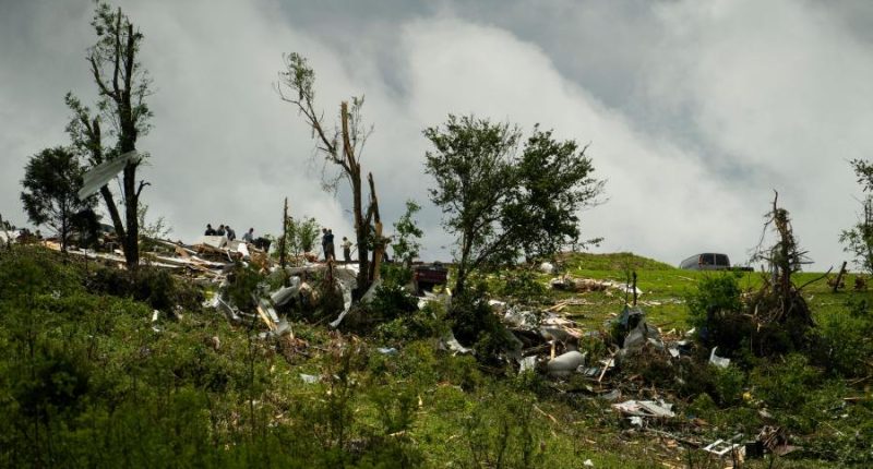 1 dead and several injured when storm rips through Kentucky community, authorities say