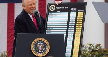Federal trade court blocks Trump from imposing sweeping tariffs under emergency powers law