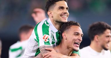 ‘It won’t be easy’ – Real Betis boss and teammate plot audacious Antony transfer