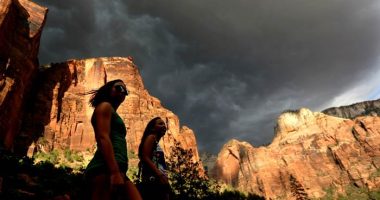 A Republican push to sell public lands in the West is reigniting a political fight