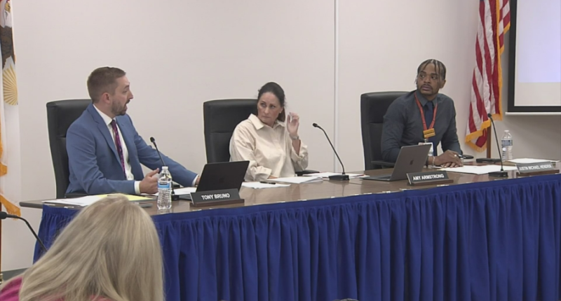 Agenda change causes disagreements at Champaign school board meeting